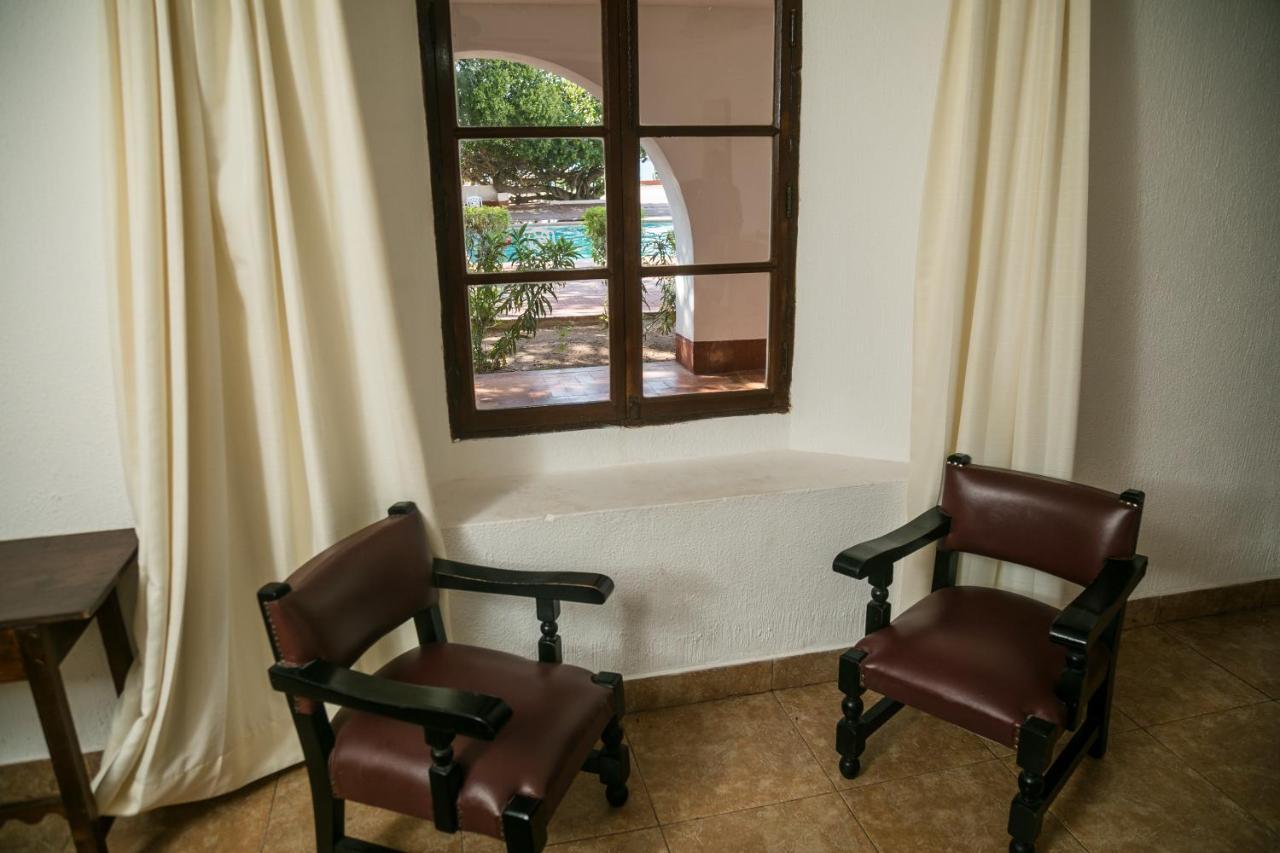 גואימאס Hotel Playa De Cortes מראה חיצוני תמונה