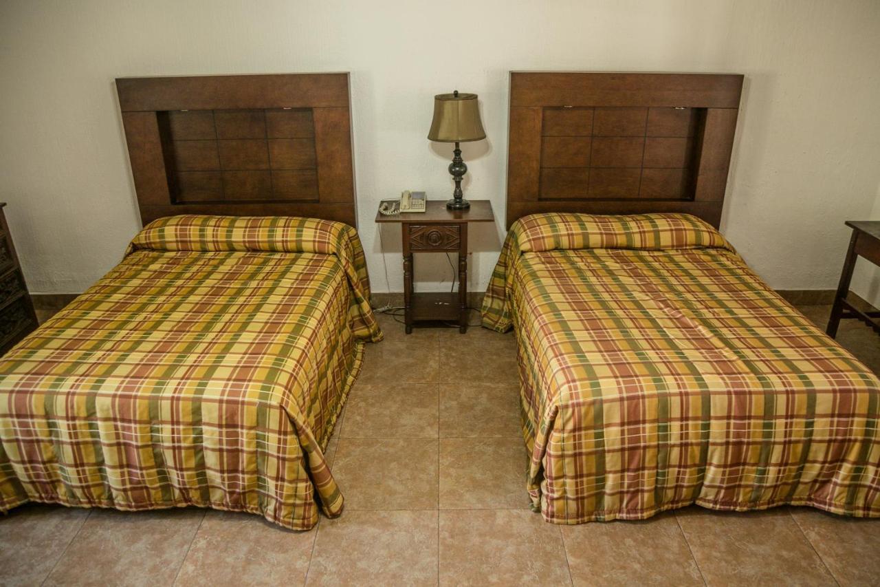 גואימאס Hotel Playa De Cortes מראה חיצוני תמונה